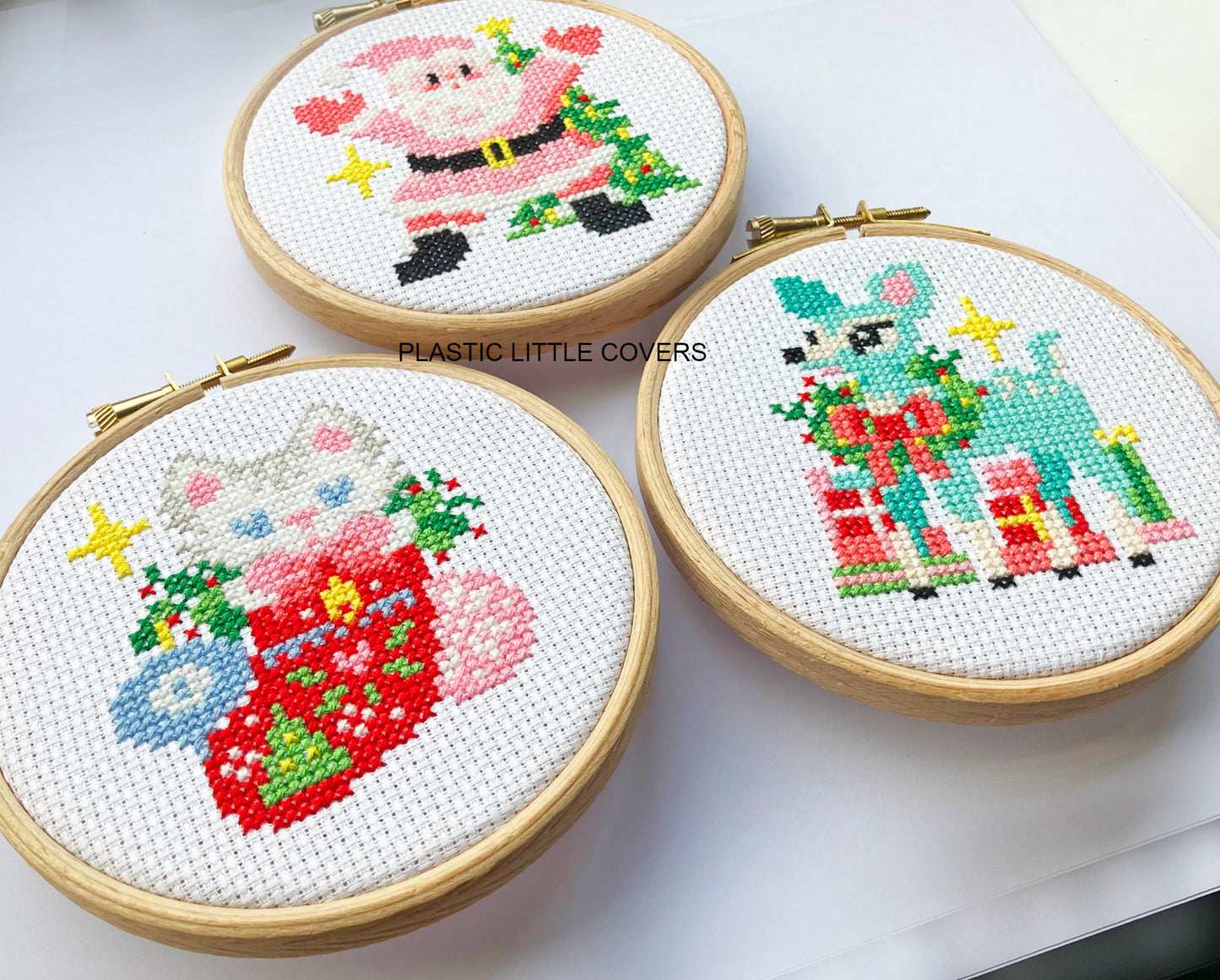 Christmas Kitten - Cross Stitch Pattern PDF.